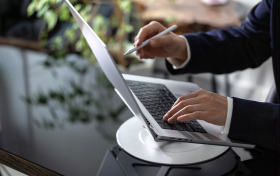 平安保险服务为民办实事：“添平安”生态守护居家养老